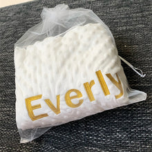 Lade das Bild in den Galerie-Viewer, personalisierte Babydecke