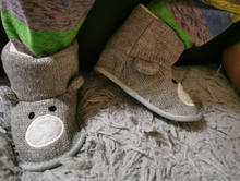 Lade das Bild in den Galerie-Viewer, Bottes Fourrées Bébé - 9mois et moi