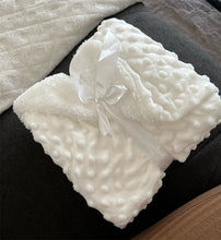 Lade das Bild in den Galerie-Viewer, personalisierte Babydecke
