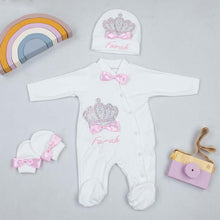 Charger l&#39;image dans la galerie, Ensemble Barboteuse personnalisé , Chapeau et Moufles, pour Bébé

