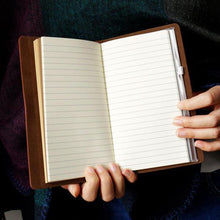 Charger l&#39;image dans la galerie, Cadeau À Ma Fille- Protège tes rêves - Cadeau Personnalisé - Journal vintage
