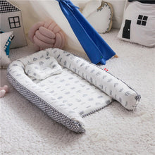 Lade das Bild in den Galerie-Viewer, Babybett-Reduzierstück Cocoon
