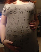 Charger l&#39;image dans la galerie, T-shirt Compte à Rebours De Naissance - 9mois et moi
