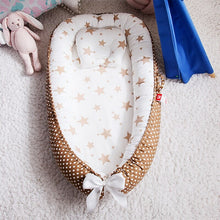 Lade das Bild in den Galerie-Viewer, Babybett-Reduzierstück Cocoon
