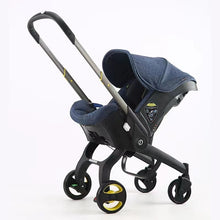 Lade das Bild in den Galerie-Viewer, Doona umbaubarer Kinderwagen-Autositz 
