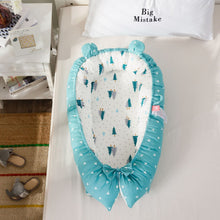 Lade das Bild in den Galerie-Viewer, Babybett-Reduzierstück Cocoon
