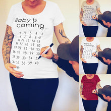 Charger l&#39;image dans la galerie, T-SHIRT DE GROSSESSE - BABY IS COMING
