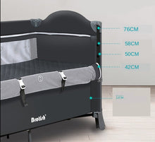 Charger l&#39;image dans la galerie, Berceau pliable multifonctionnel pour bébé de 0 à 6 ans
