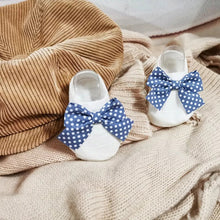 Charger l&#39;image dans la galerie, Chaussettes en coton pour nouveau-né
