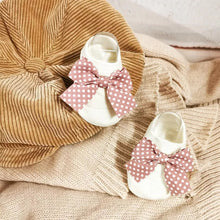 Charger l&#39;image dans la galerie, Chaussettes en coton pour nouveau-né
