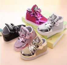 Charger l&#39;image dans la galerie, Baskets Led Hello Kitty - 9mois et moi

