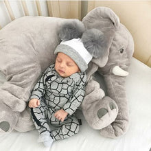 Charger l&#39;image dans la galerie, Oreiller Doux pour bébé sous forme d&#39;éléphant - 9mois et moi
